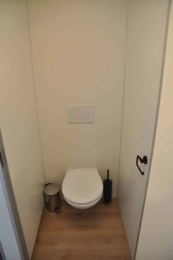 Toiletwagen Luxe 5,20m x 2,50m x H2,95m – Image 5